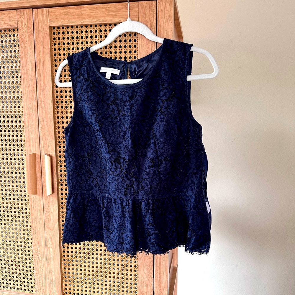 Navy blue, lace top